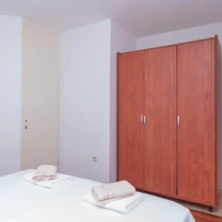 Palm Garden In Center With Big Terrace Apartment Split