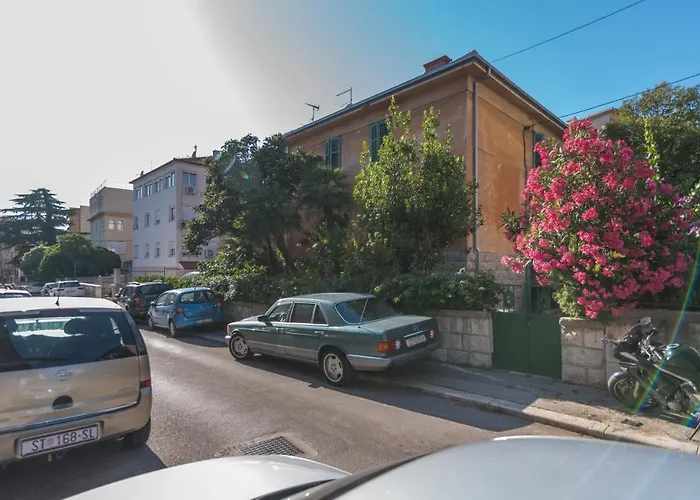 Apartmán Palm Garden In Center With Big Terrace *